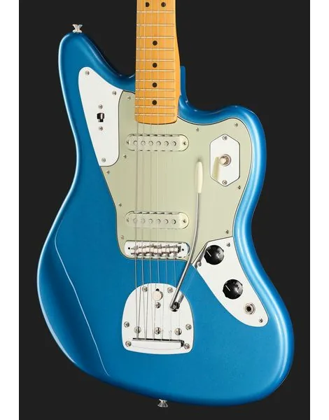 Fender Am Pro Clsc Jaguar MN FLPB, detalje 4
