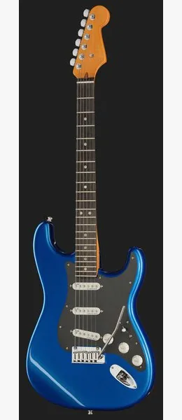 Fender Am Ultra II Strat EB NBL, detalje 2