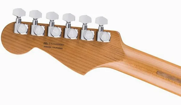 Fender LTD Am Ultra Strat NAT HSS, detalje 5